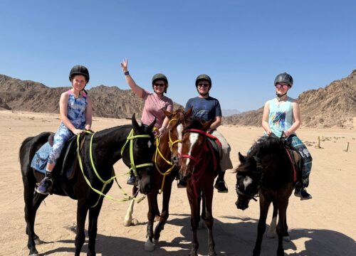 Passeggiata a cavallo nel deserto di Sharm